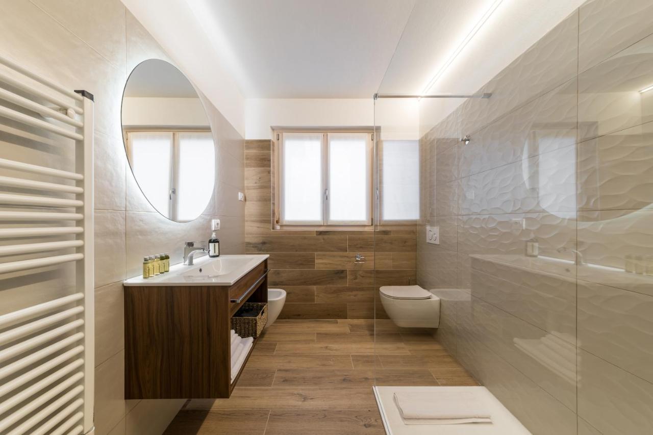 Boutique Apartments By Annalisa Torbole Sul Garda Exteriör bild