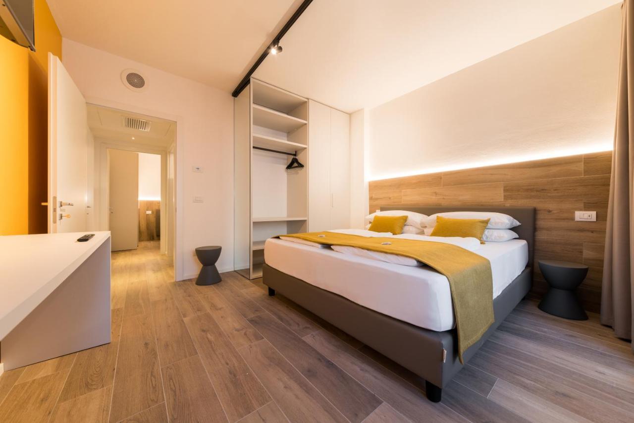 Boutique Apartments By Annalisa Torbole Sul Garda Exteriör bild