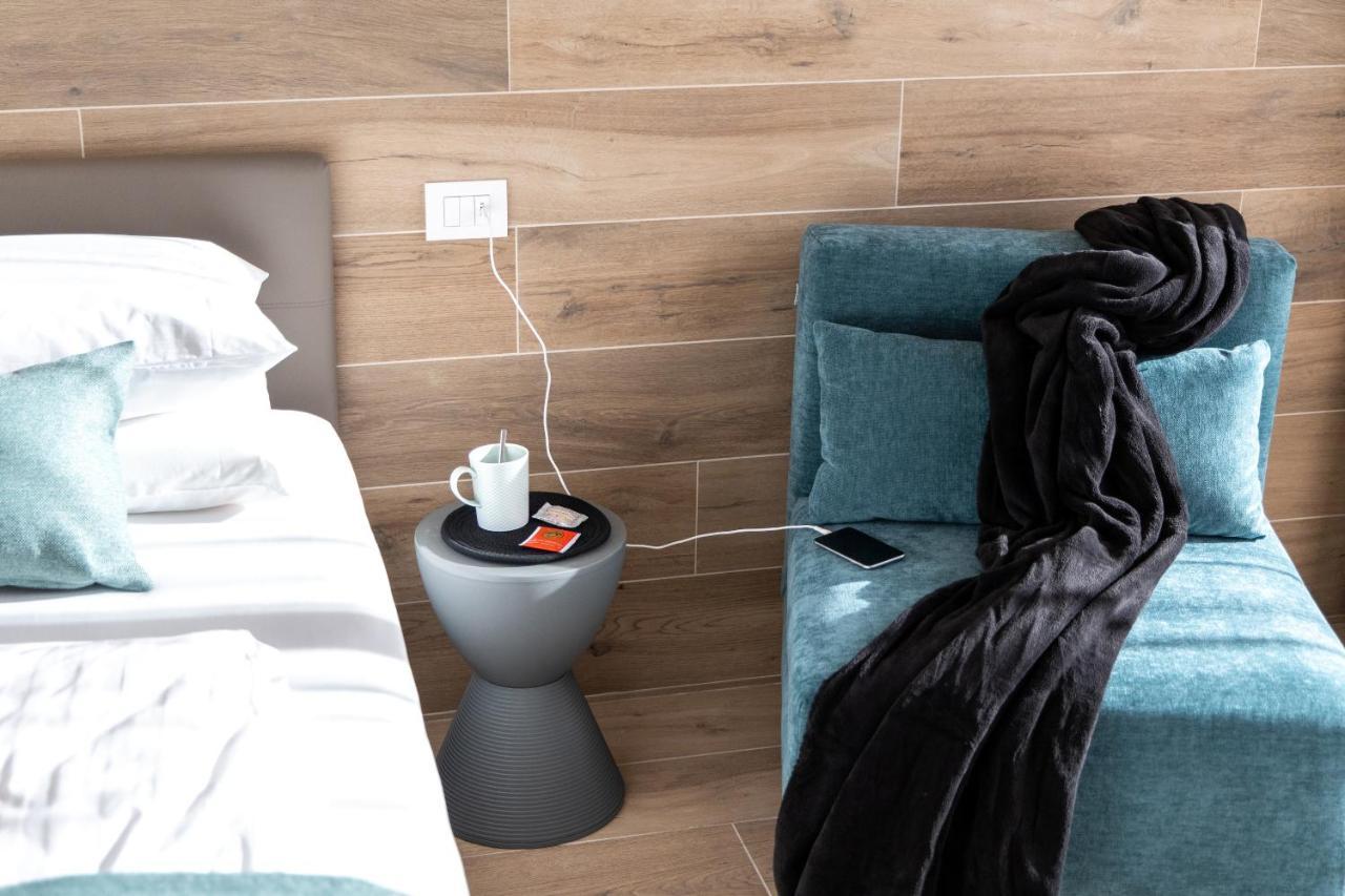 Boutique Apartments By Annalisa Torbole Sul Garda Exteriör bild