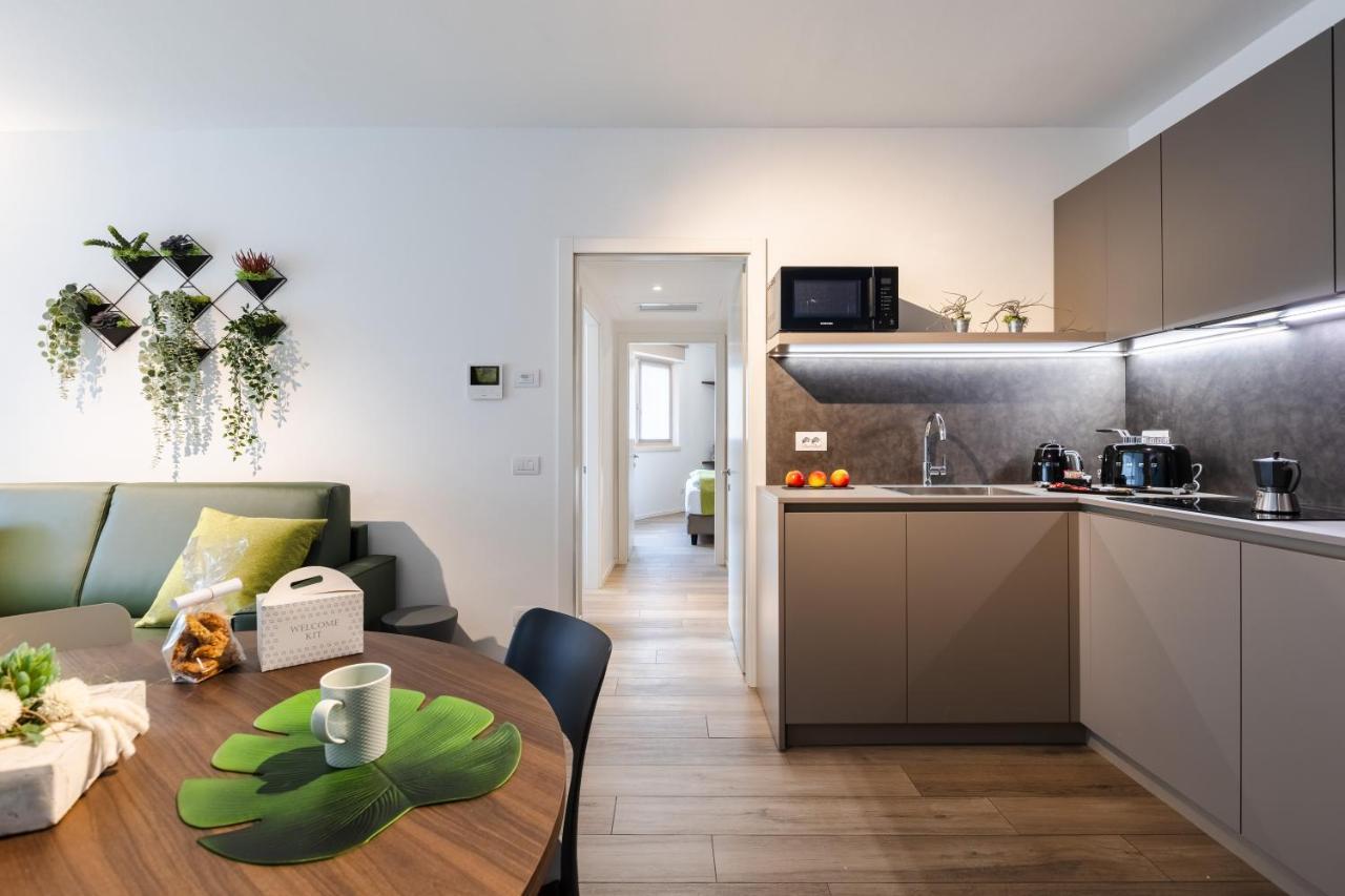 Boutique Apartments By Annalisa Torbole Sul Garda Exteriör bild