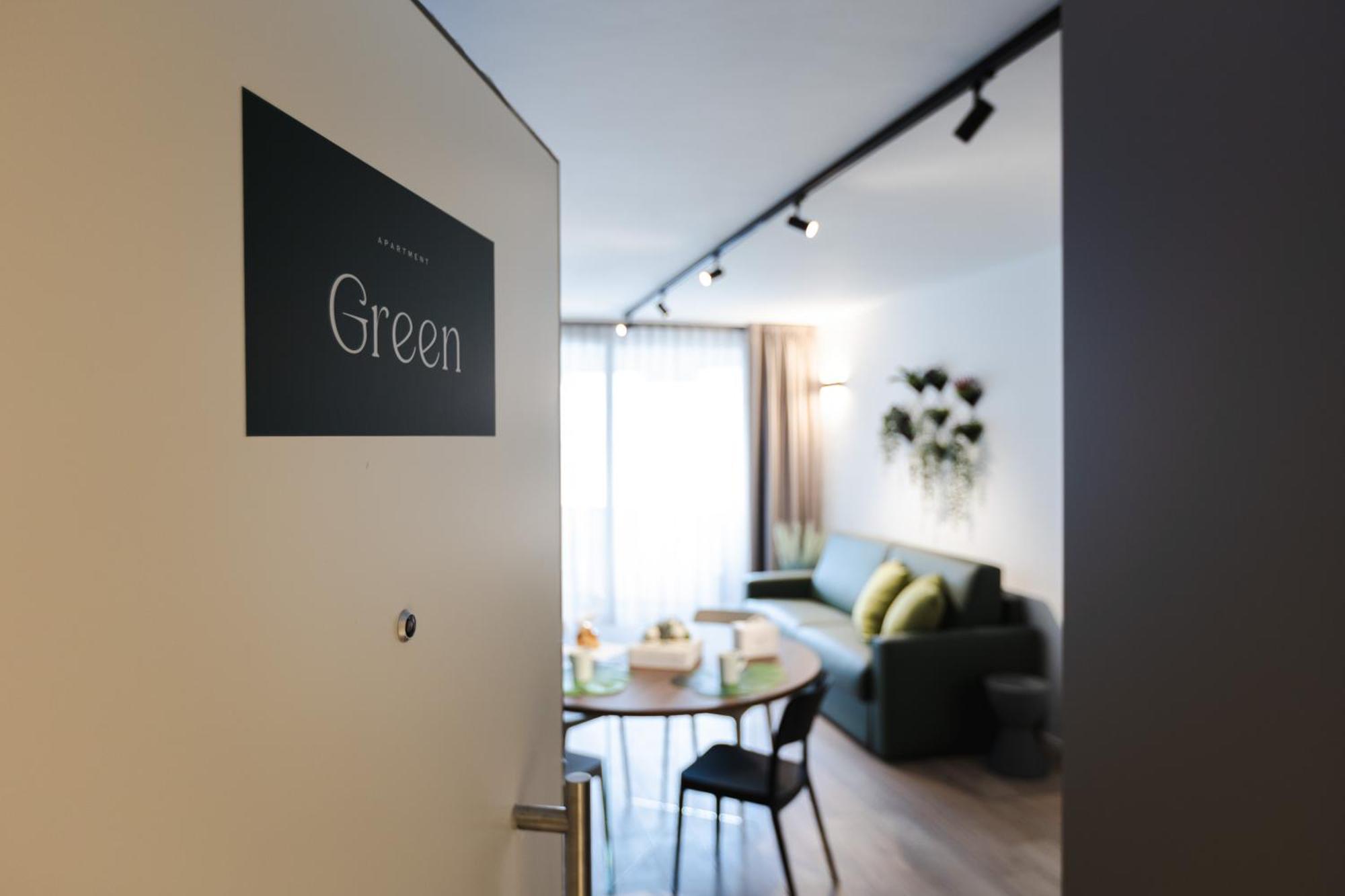Boutique Apartments By Annalisa Torbole Sul Garda Exteriör bild