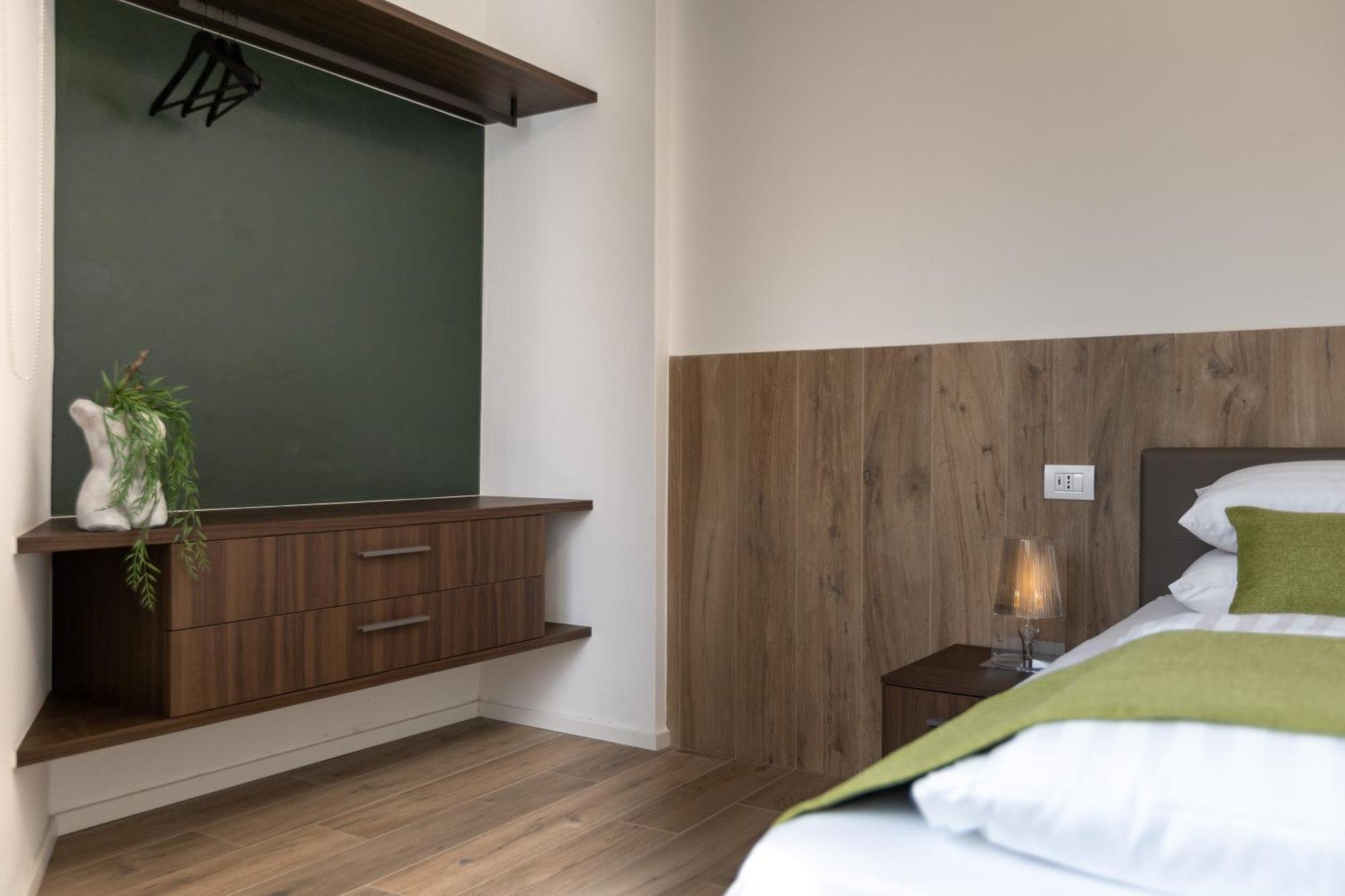 Boutique Apartments By Annalisa Torbole Sul Garda Exteriör bild