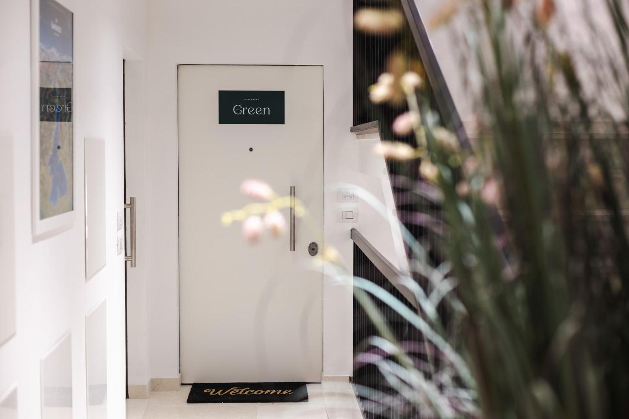 Boutique Apartments By Annalisa Torbole Sul Garda Exteriör bild