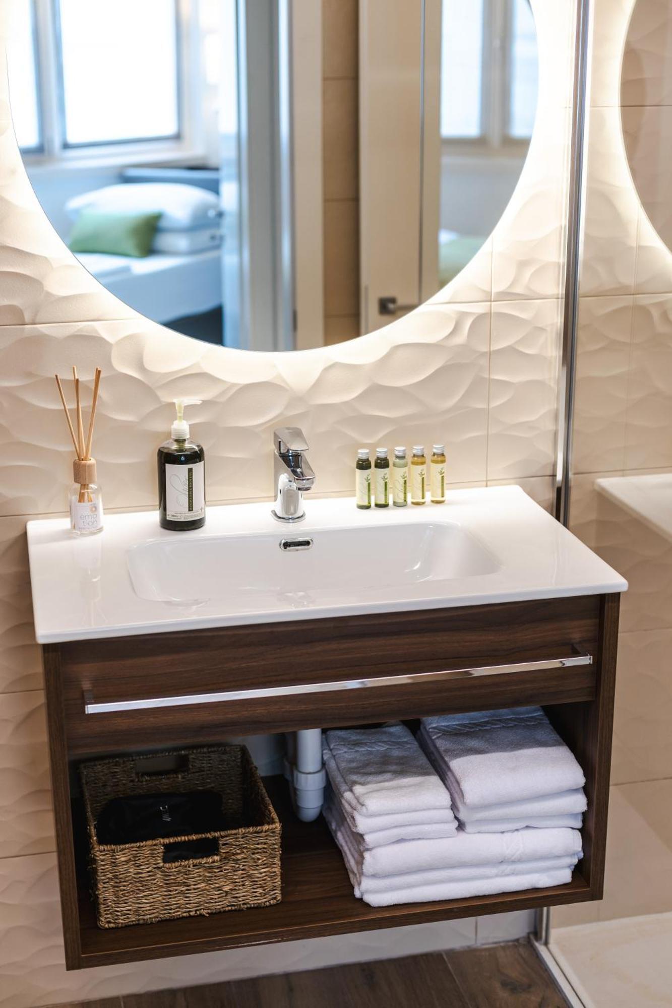 Boutique Apartments By Annalisa Torbole Sul Garda Exteriör bild
